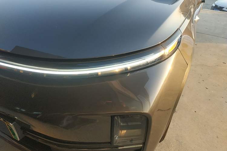 Used Li Auto L8 2023 Pro Model
