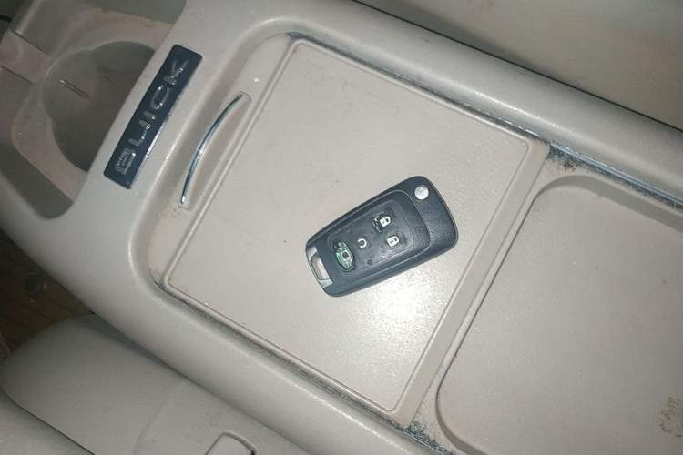 Used Buick GL8 2018 28T Comfort Model China VI Standard
