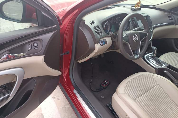 Used Buick Regal 2015 2.0L Leading Fashion Edition
