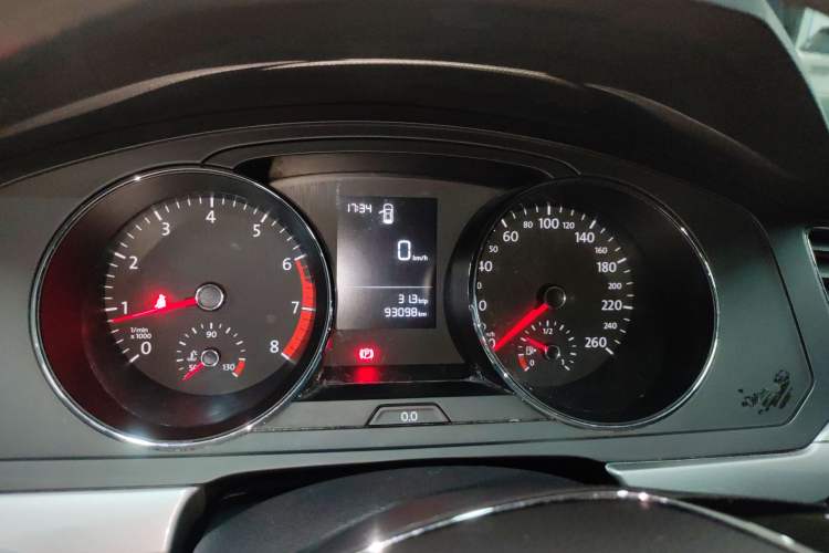 Used Volkswagen Lamando 2015 230TSI Manual Trend Edition