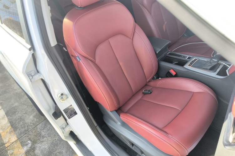 Used Roewe RX5 2016 30T Four-Wheel Drive Automatic Internet Smart Luxury Edition
