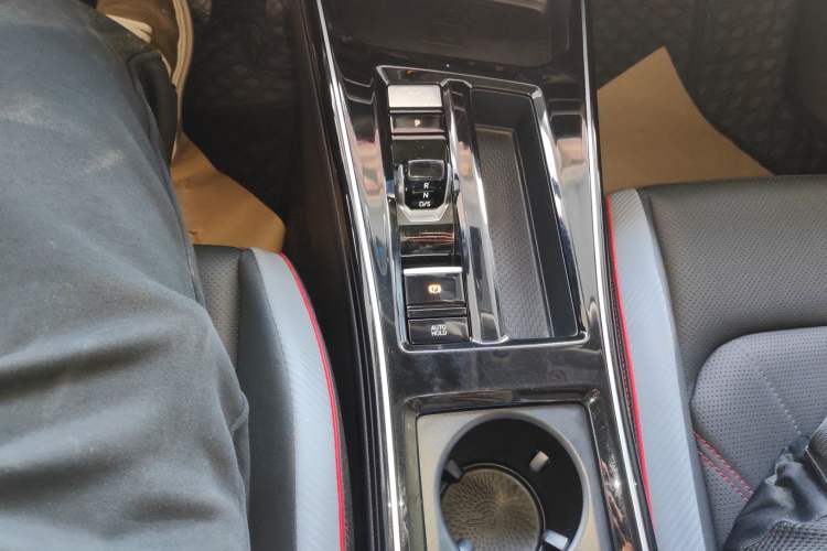 Used Volkswagen Lamando 2024 Lavida L 280TSI DSG Cool & Spicy Edition
