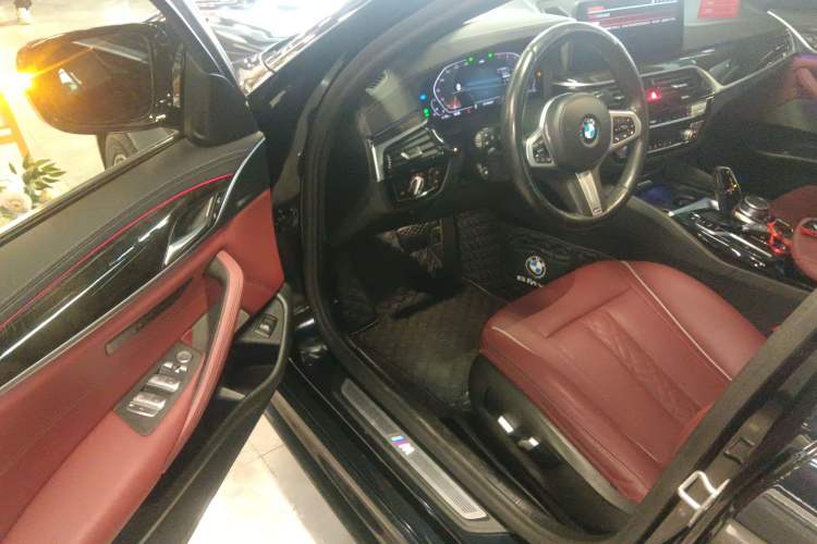 Used BMW 5 Series 2022 Restyled 525Li M Sport Package
