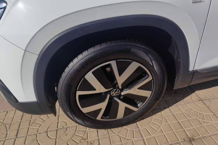 Used Volkswagen Tayron 2023 300TSI Two-Wheel-Drive Luxury Plus Advanced Edition