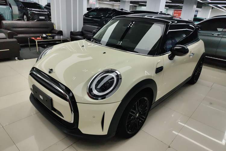 Used MINI MINI 2022 1.5T COOPER Artist