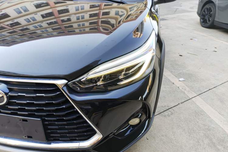 Used Toyota YARiS L 2021 X-Trail 1.5L CVT Luxury Edition