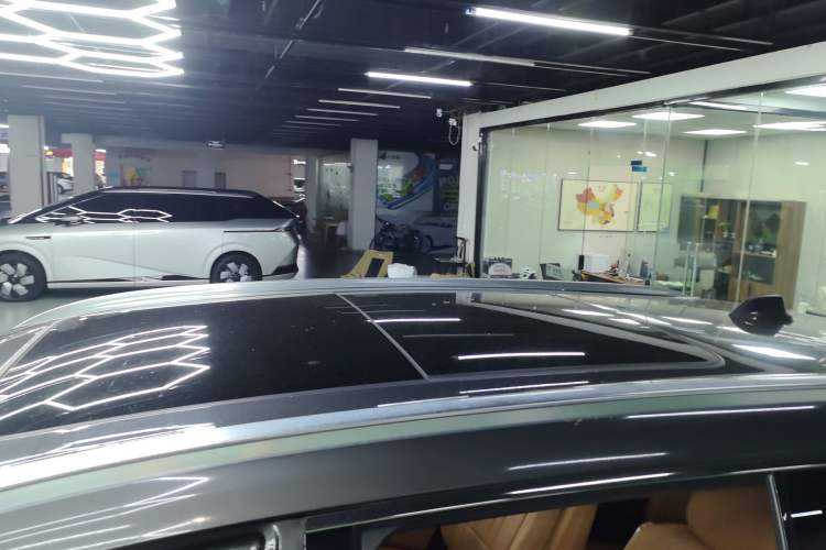 Used Li Auto ONE 2020 Range-Extended 7-Seater Version
