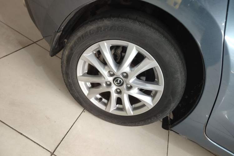 Used Mazda Mazda 3 Axela 2016 Hatchback 1.5L Automatic Comfort Model