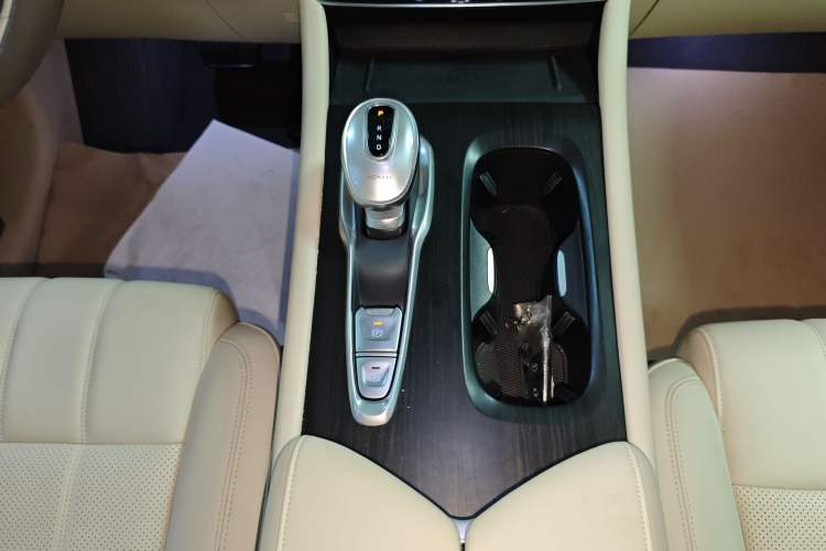 Used VOYAH Dream 2022 Low-Carbon Edition Plus Intelligent Driving Package
