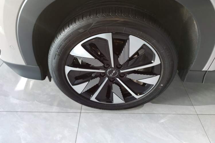 Used BYD Song PLUS New Energy 2025 EV 520km Premium Version
