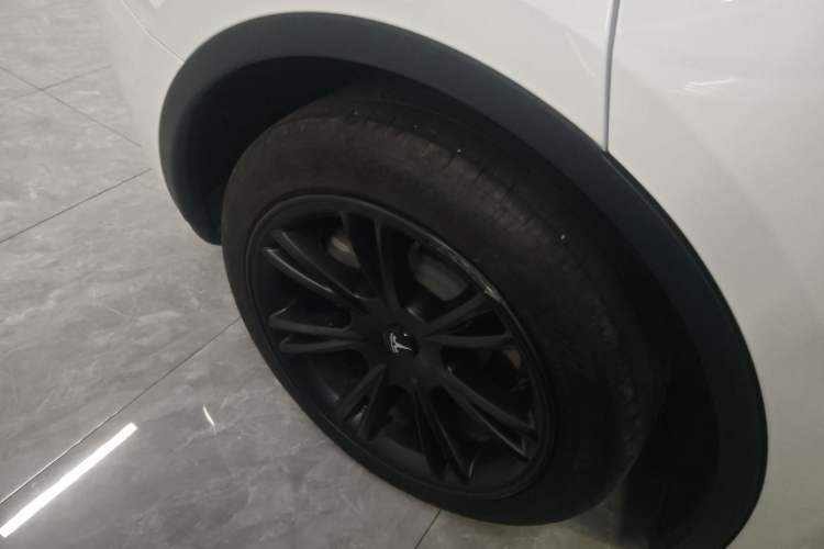 Used Tesla Model Y 2024 Rear-Wheel-Drive Version

