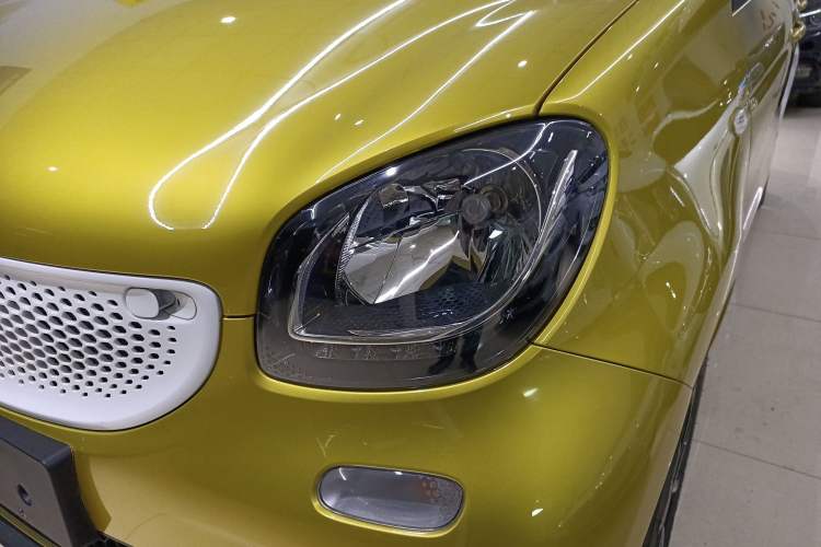 Used  forfour 2016 1.0L 52 kW Passion Edition