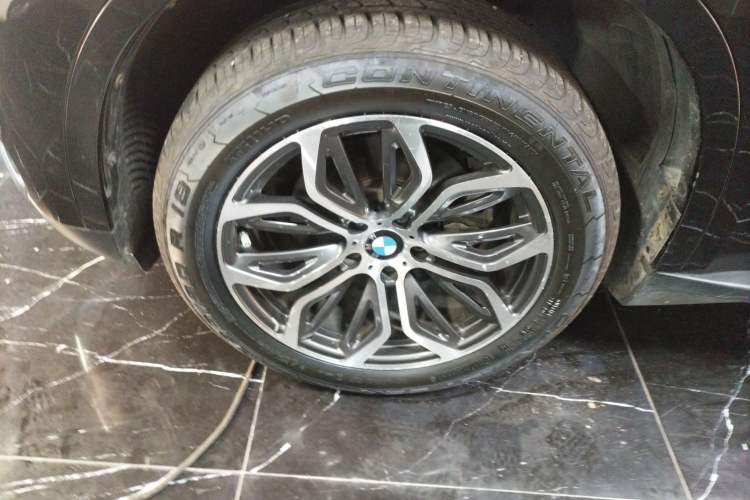 Used BMW X5 2018 xDrive28i
