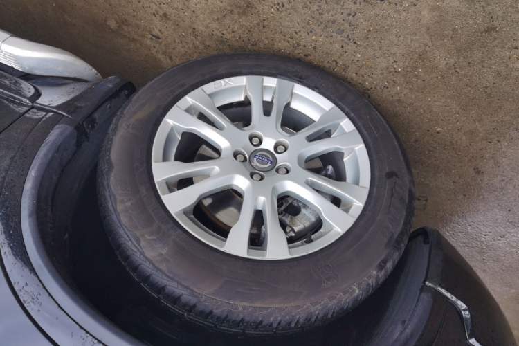 Used Volvo XC Classic 2014 T5 Luxury Edition