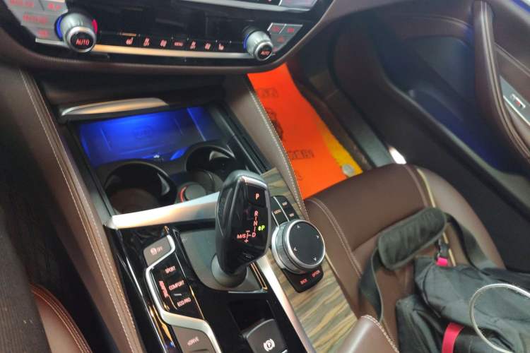 Used BMW 5 Series New Energy 2020 Mileage Upgrade Version 530Le Luxury Package