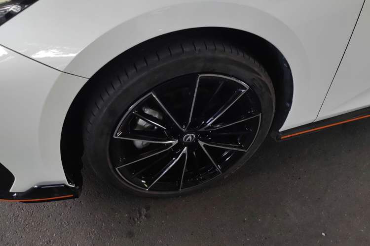 Used Changan UNI-V 2024 2.0T High-Performance Version
