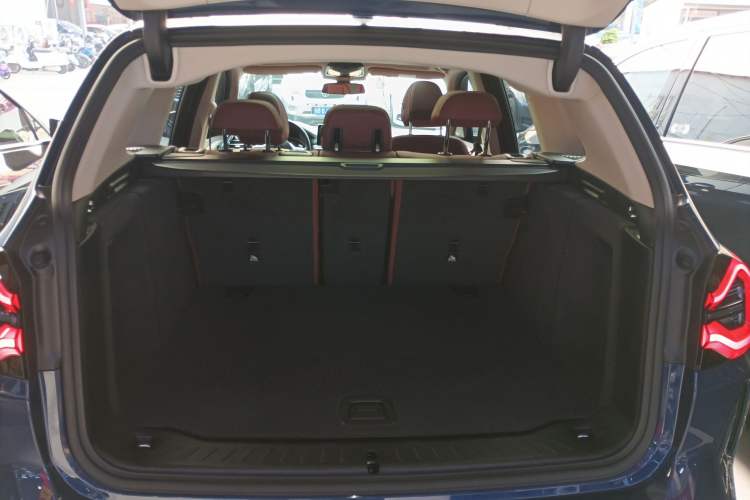 Used BMW X3 2022 Second Facelift xDrive30i Leading Edition M Night Sky Package
