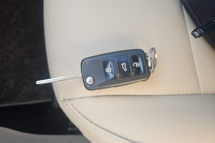 Used Skoda Fabia 2014 1.4L Automatic Crystal Edition
