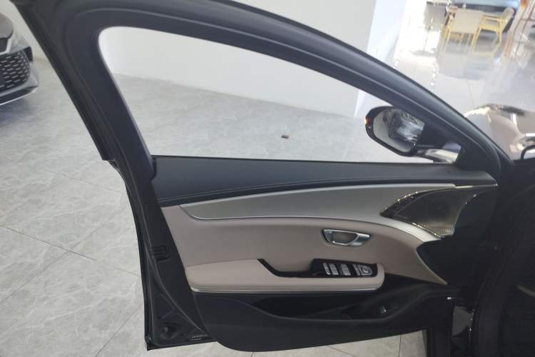 Used BYD Han 2025 DM-i 125KM Prestige Model
