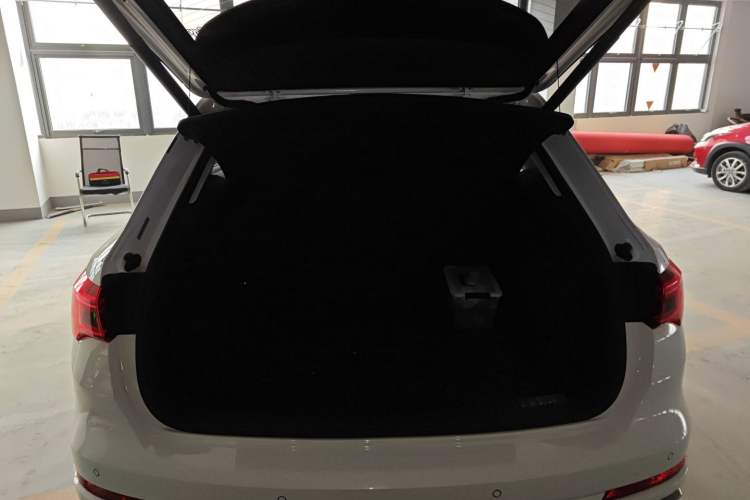 Used Audi Q3 2020 40 TFSI Fashion Dynamic Model