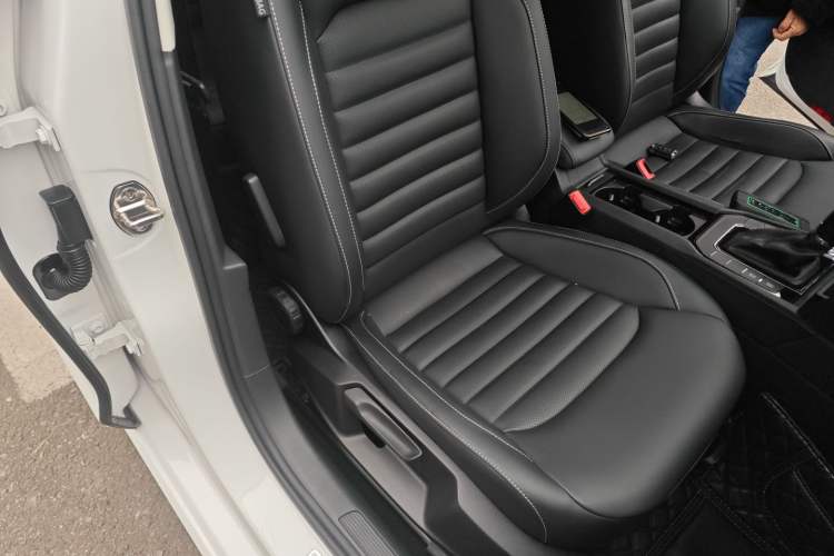 Used Volkswagen Lamando 2019 280TSI DSG Comfort Edition China VI standard
