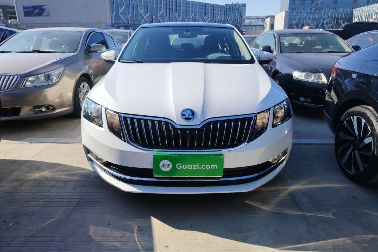 Used Skoda Octavia 2018 TSI230 DSG Luxury Edition