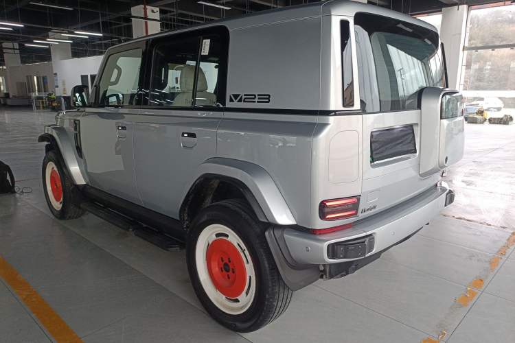 Used  V23 2025 401 Two-Wheel Drive Intelligent Driving Version