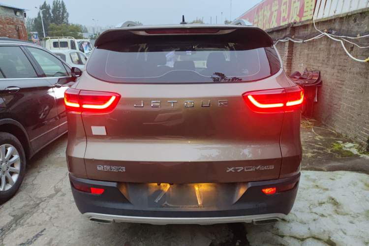 Used JETOUR X70M 2021 1.5T Manual Urban Partner 7-Seater
