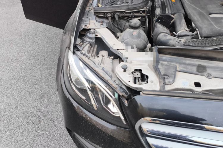 Used Mercedes-Benz E-Class 2019 E 300 L Sporty and Stylish Model
