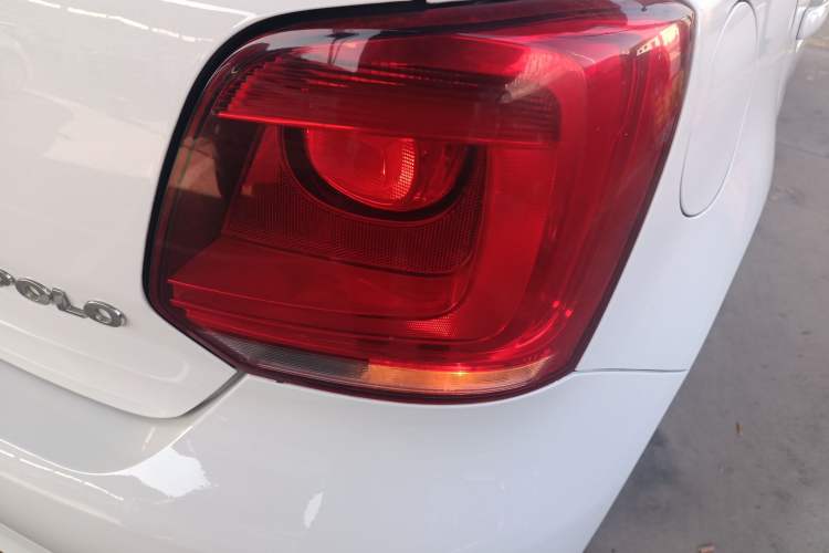 Used Volkswagen Polo 2013 1.4L Manual Fashion Edition