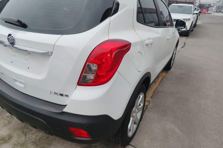 Used Buick Encore 2015 1.4T Automatic Two-Wheel Drive Urban Elite Version
