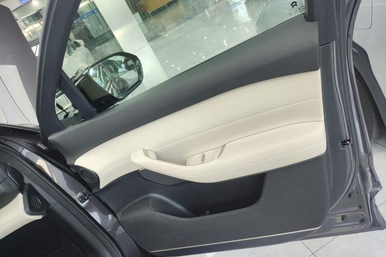 Used Nio ES6 2023 75 kWh
