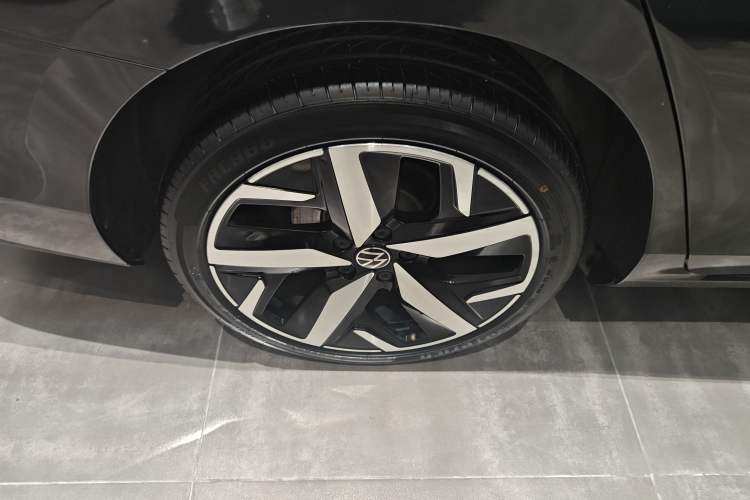 Used Volkswagen Lamando 2024 Lavida L 280TSI DSG Cool & Spicy Edition
