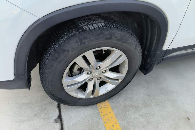 Used Changan CS75 2017 Shangkui Edition 1.5T Manual Fengxiang Model
