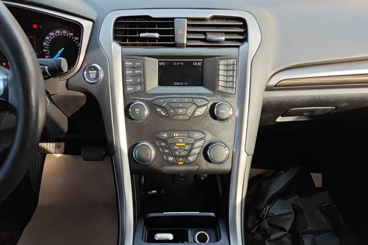 Used Ford Mondeo 2018 EcoBoost 200 Stylish Model
