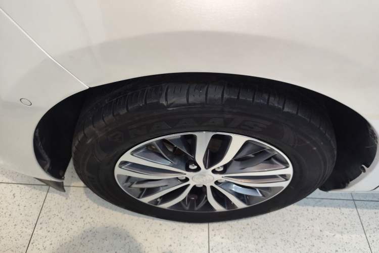 Used Buick GL8 2022 ES Landtrek 653T Luxury Edition