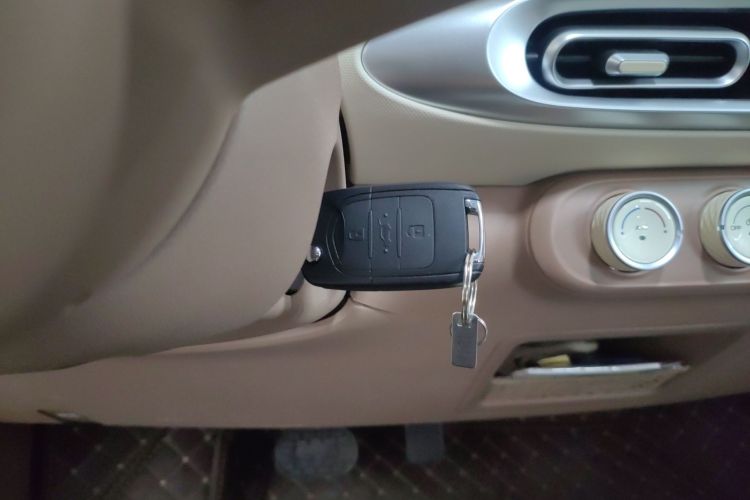 Used Wuling Hongguang MINIEV 2025 Four-Door Version Advanced Edition
