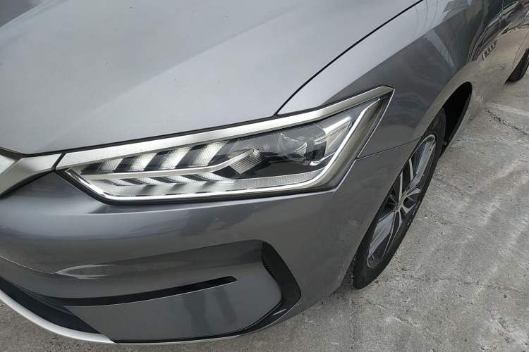 Used BYD Qin PLUS 2021 EV 400KM Luxury Model