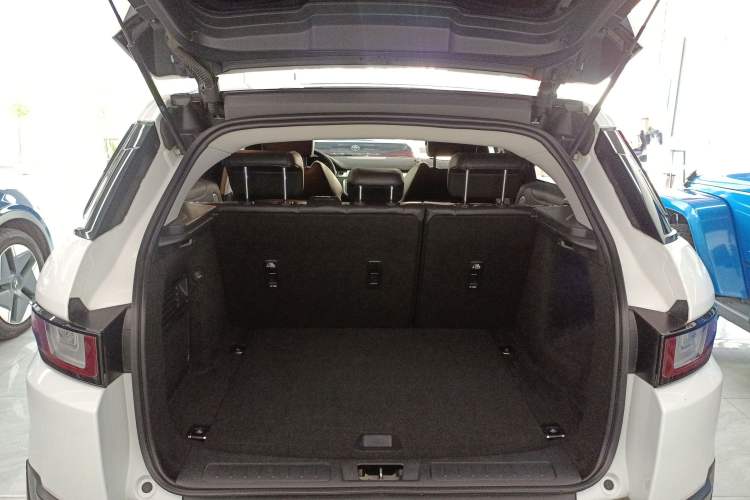 Used Land Rover Range Rover Evoque 2018 200PS PURE New Fashion Edition
