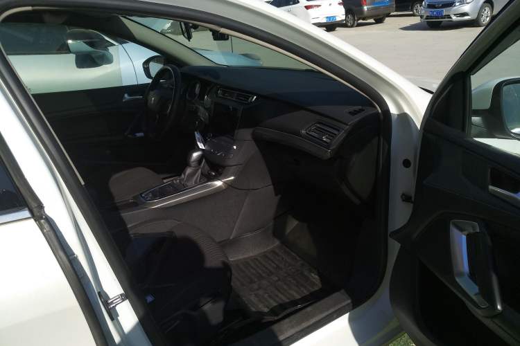 Used Peugeot 408 2014 1.8L Automatic Luxury Edition