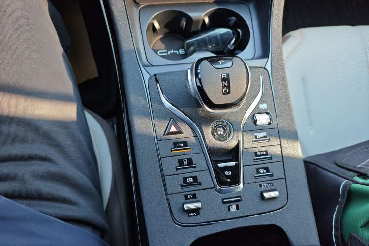 Used BYD Qin PLUS 2024 HONOR Edition DM-i 55KM Leading Model
