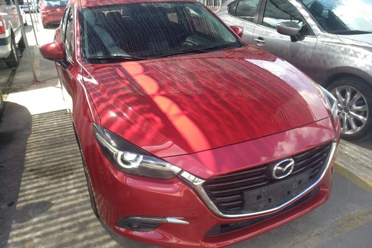 Used Mazda Mazda 3 Axela 2017 Hatchback 2.0L Automatic Luxury Model Emission Standard China V
