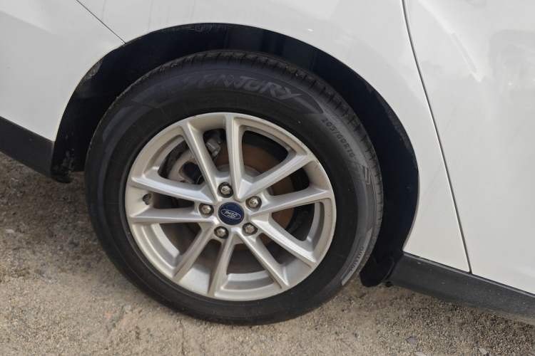 Used Ford Focus 2015 Sedan EcoBoost 180 Automatic Elite Model