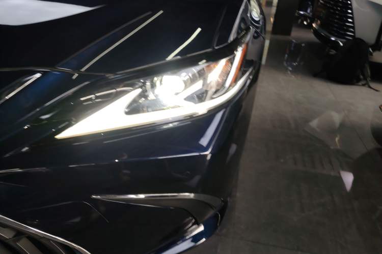Used Lexus ES 2022 200 Luxury Edition
