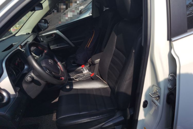 Used Toyota RAV4 2016 2.0L CVT Two-Wheel Drive Urban Edition China V Standard
