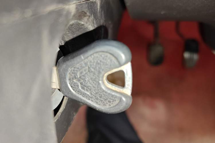 Used Wuling Zhiguang 2013 1.0L Practical Version