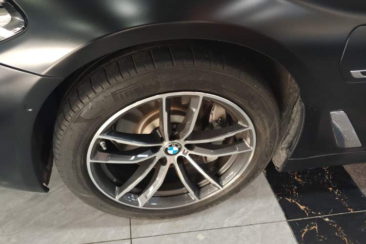 Used BMW 5 Series New Energy 2022 Second Facelift 535Le M Sport Package
