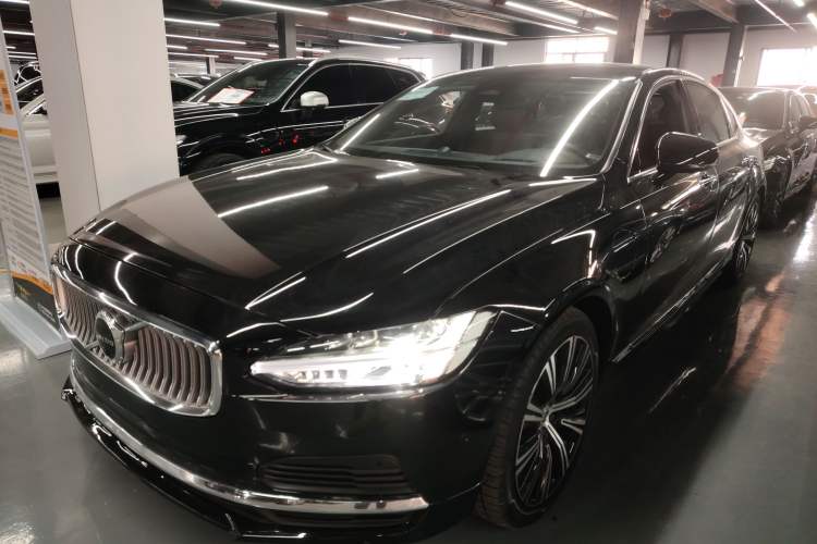 Used Volvo S90 New Energy 2022 T8 eDrive Hybrid Luxury Edition