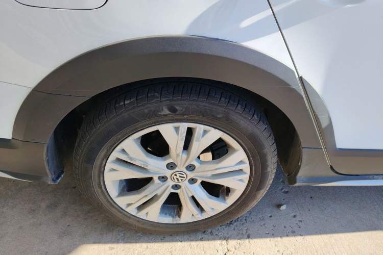 Used Volkswagen C-TREK 2017 230TSI DSG Comfort Version