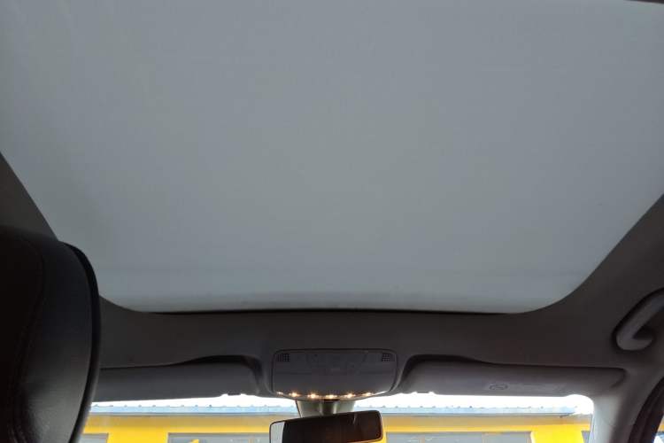 Used Mercedes-Benz E-Class 2018 Facelift E 300 L Luxury Edition